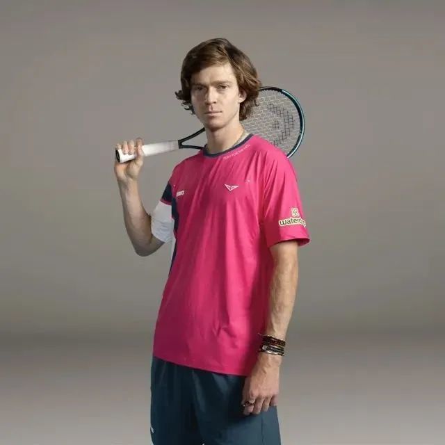 以王钰栋为 以王钰栋为