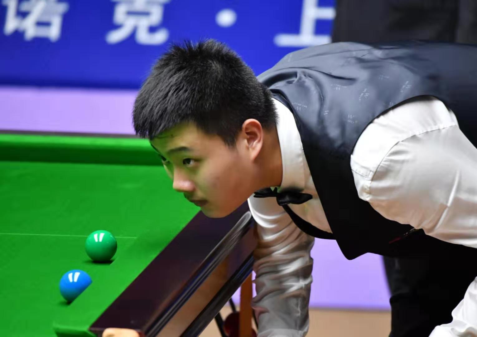 术特点及中 术特点及中