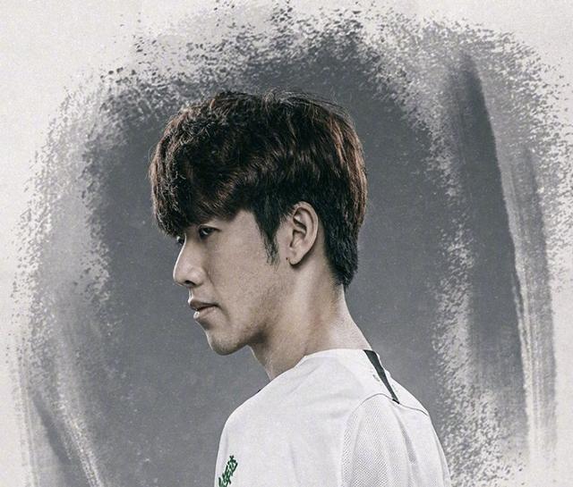 展现了他的 展现了他的